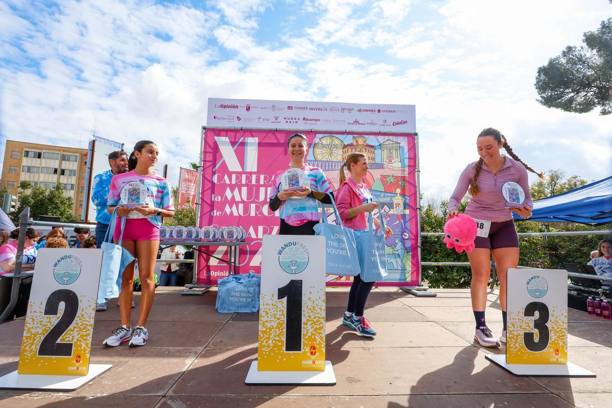 Las imágenes de la entrega de premios de la XI Carrera de la Mujer de Murcia
