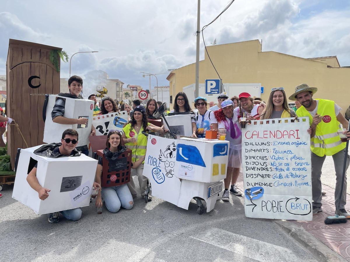 Uno de los disfraces de grupo premiados