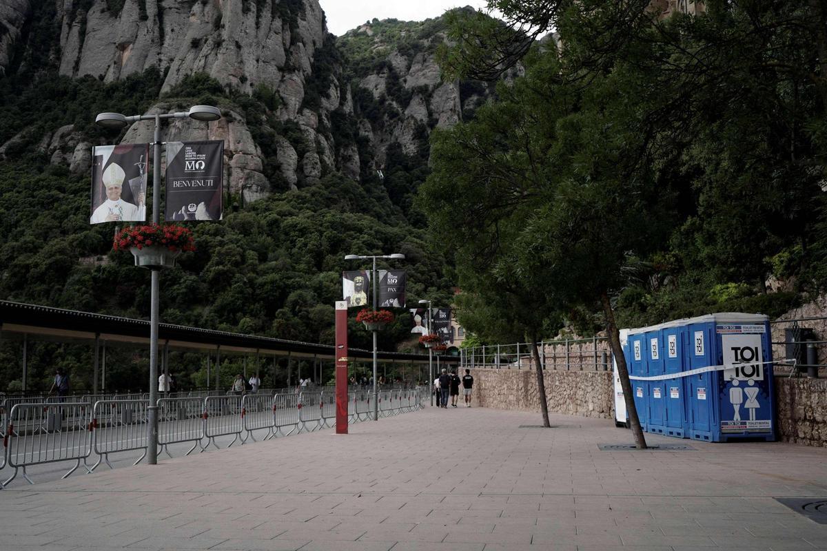 Preparatius a Montserrat per a la visita del Papa Lleó XIV