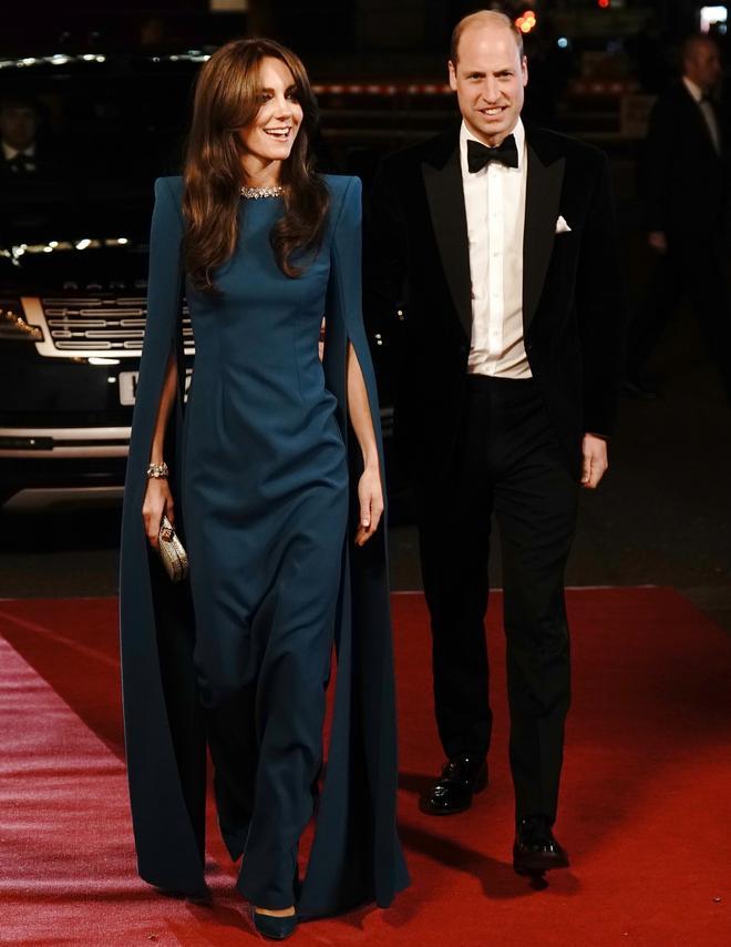 Kate Middleton y su marido en un acto público