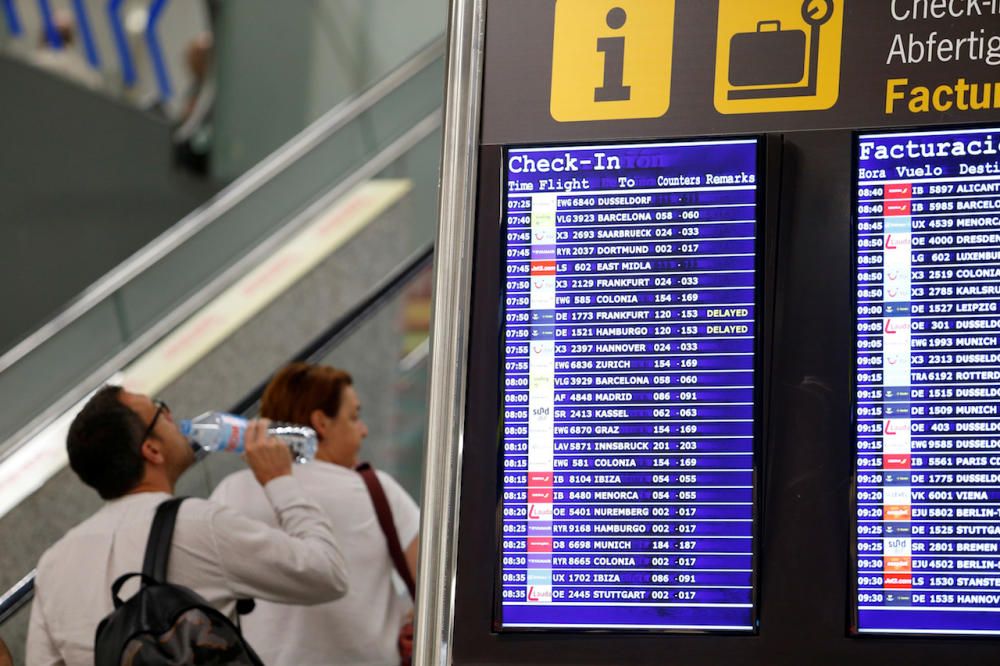 Afectados por el colapso de Thomas Cook en el aeropuerto de Mallorca