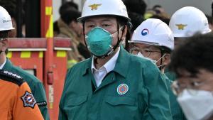 El presidente del Corea de Sur Yoon Suk Yeol visita el lugar del incendio