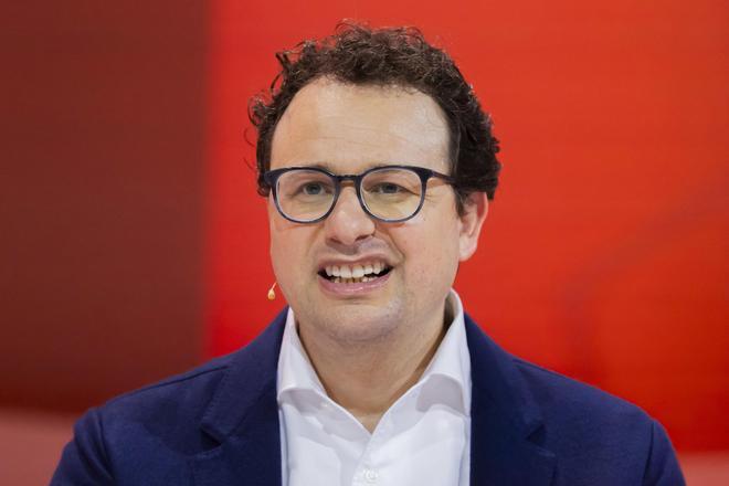 El director ejecutivo de Anthropic pide desaceleración inmediata en el desarrollo de la IA