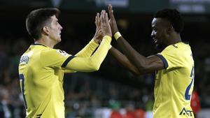 Resumen, goles y highlights del Betis 2 - 3 Villarreal de la jornada 28 de LaLiga EA Sports