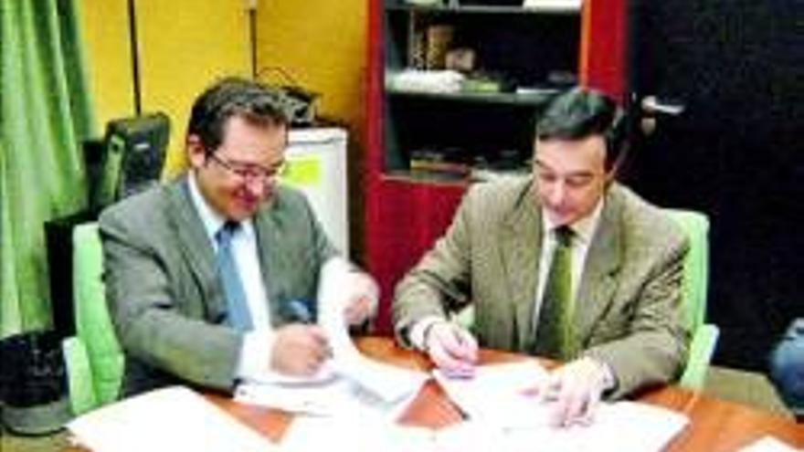 Cocemfe y el Sexpe renuevan el convenio para crear empleo