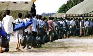 Oenegés exigen el cierre del campo de detención australiano de Nauru