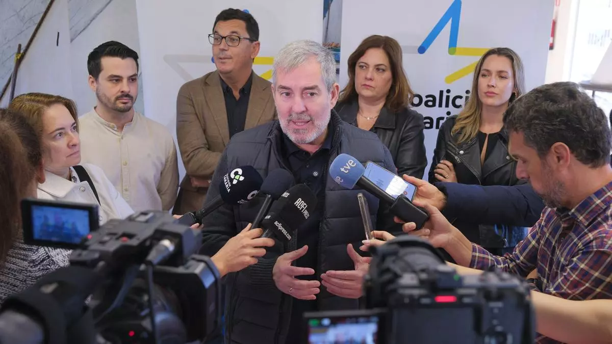 Clavijo acusa a sus socios del PP de «dejar tiradas» a las Islas
