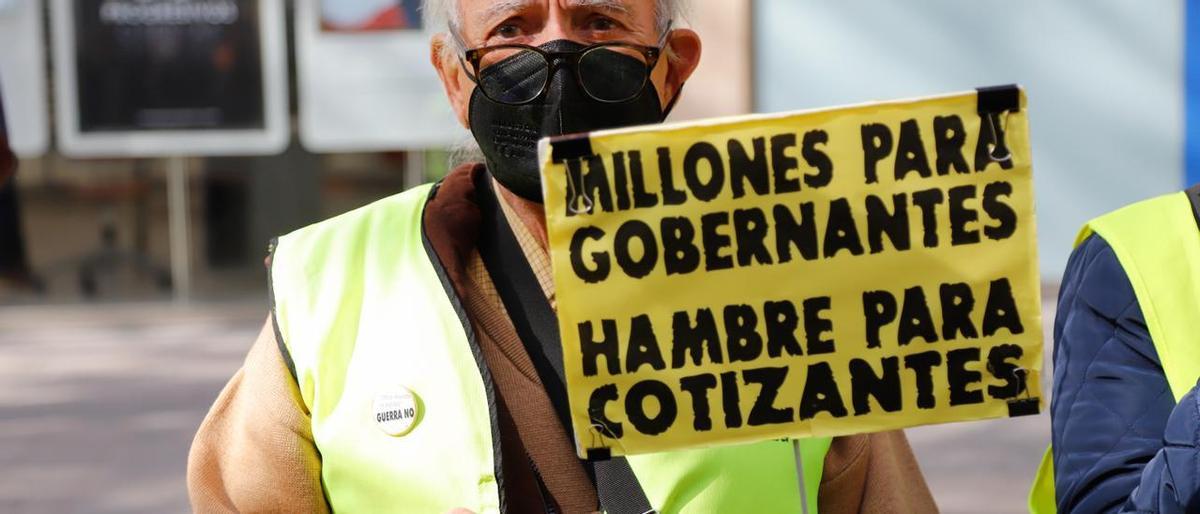 Protesta de pensionista en Córdoba.
