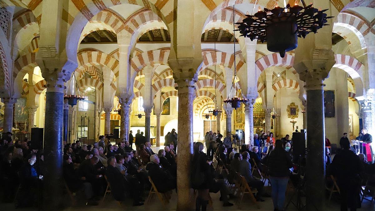 Imagen dle interior de la Mezquita_Catedral