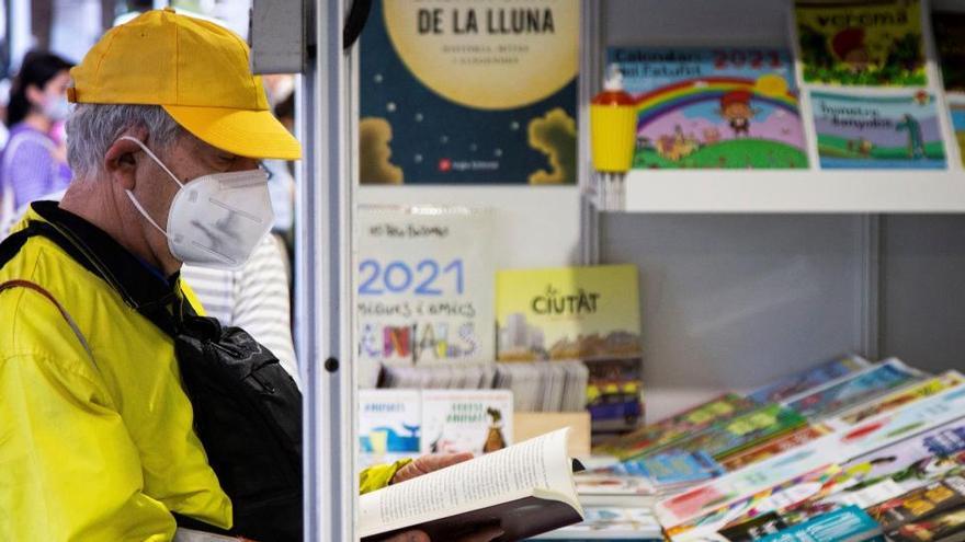 Ambient en el primer dia de la Setmana del Llibre en Català celebrada aquest mes de setembre del 2020