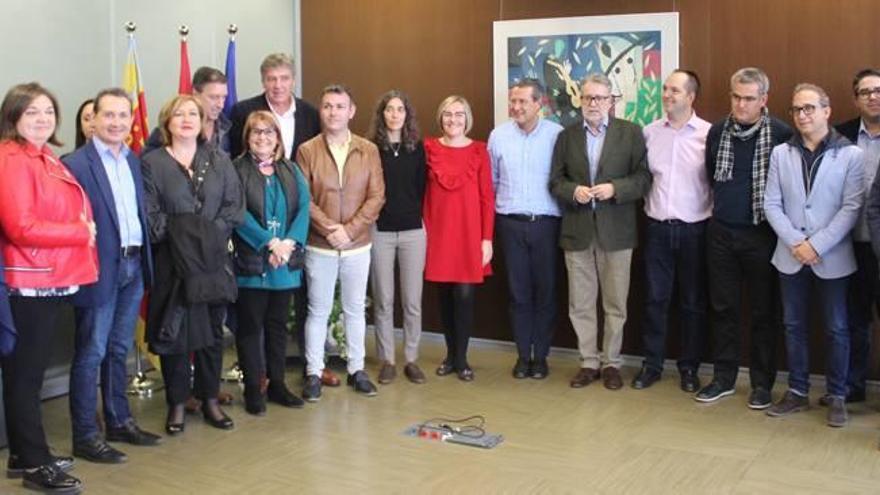 Los alcaldes de l&#039;Horta Sud se reunieron ayer por la mañana con la consellera de Obras Públicas, Maria José Salvador.