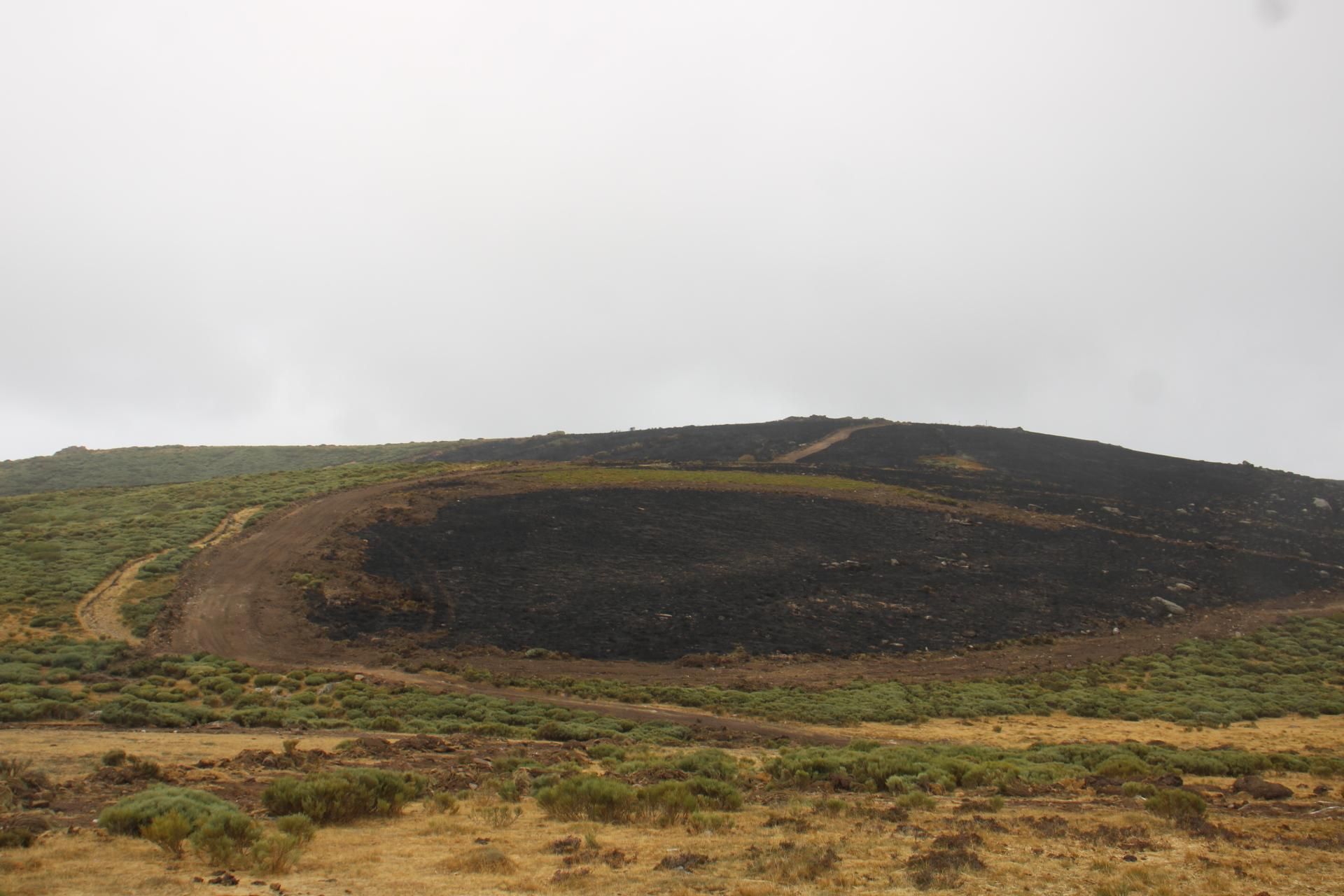 La huella del incendio de Porto - Laguna de Peces