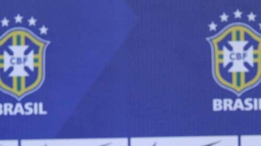 Scolari, ayer durante su anuncio de la lista de convocados. // S. Moraes