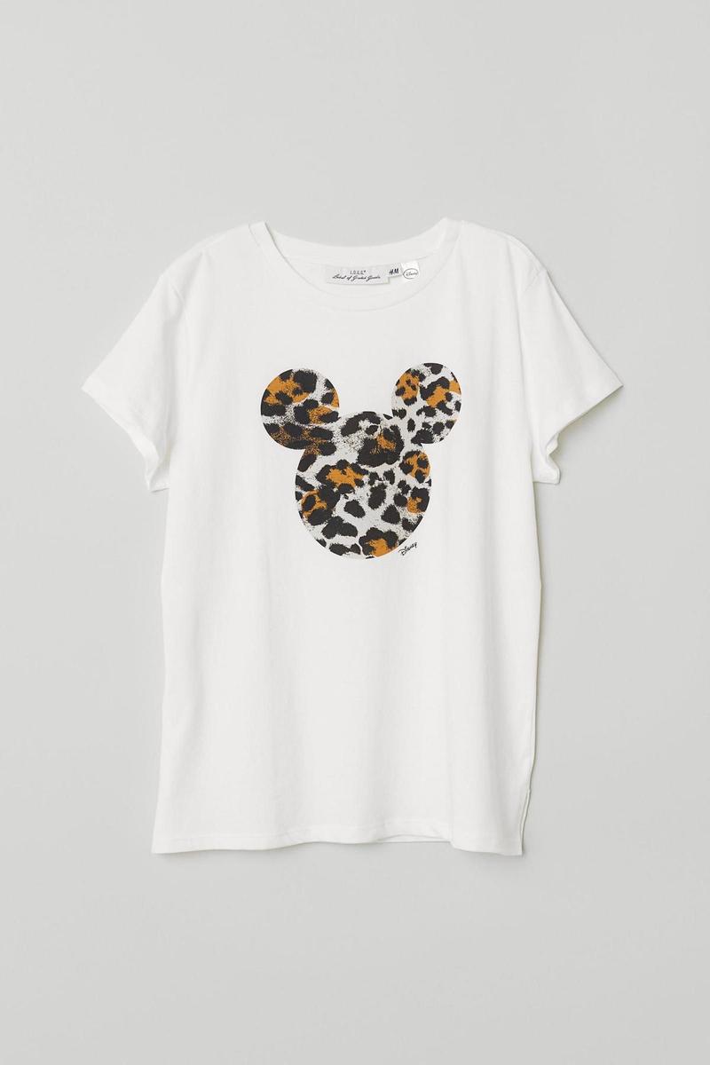 Camiseta Mickey con 'animal print', de H&amp;M