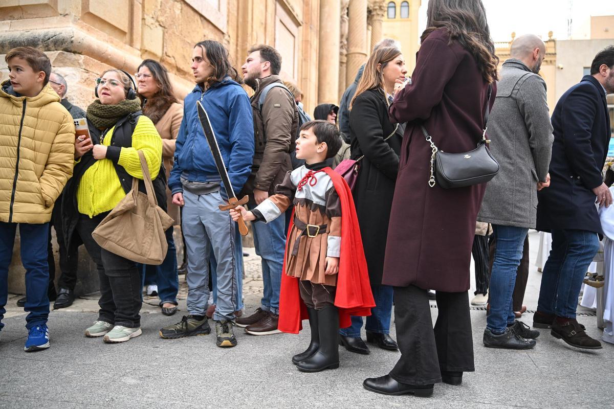 La procesión de la patrona de Elche en el 'Trono dels Angelets', en imágenes