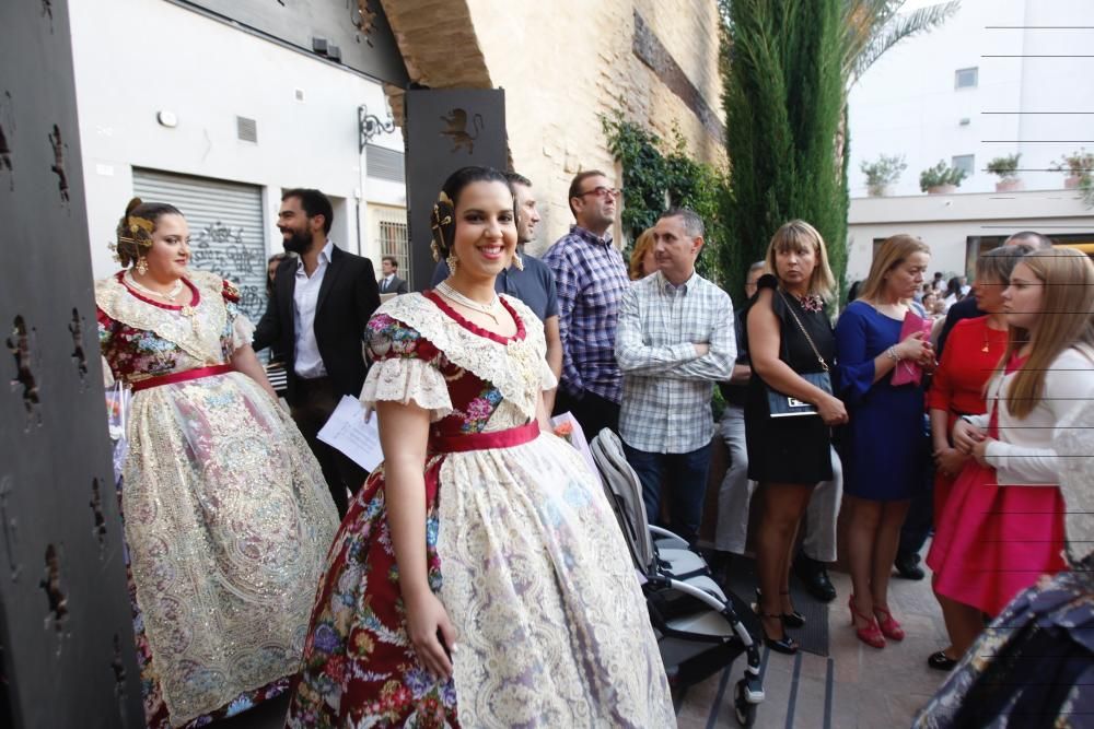 Entrega de los certificados de tejido de seda valenciana