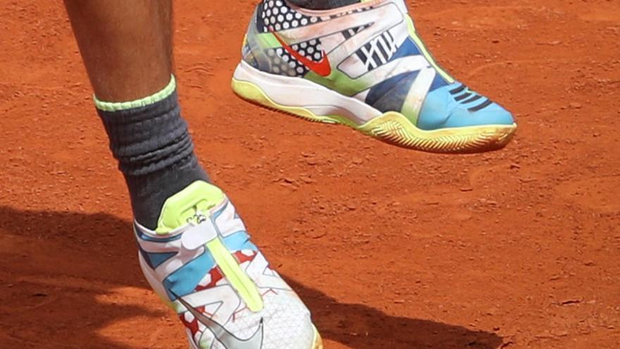 Las zapatillas de Rafa Nadal, en Roland Garros.