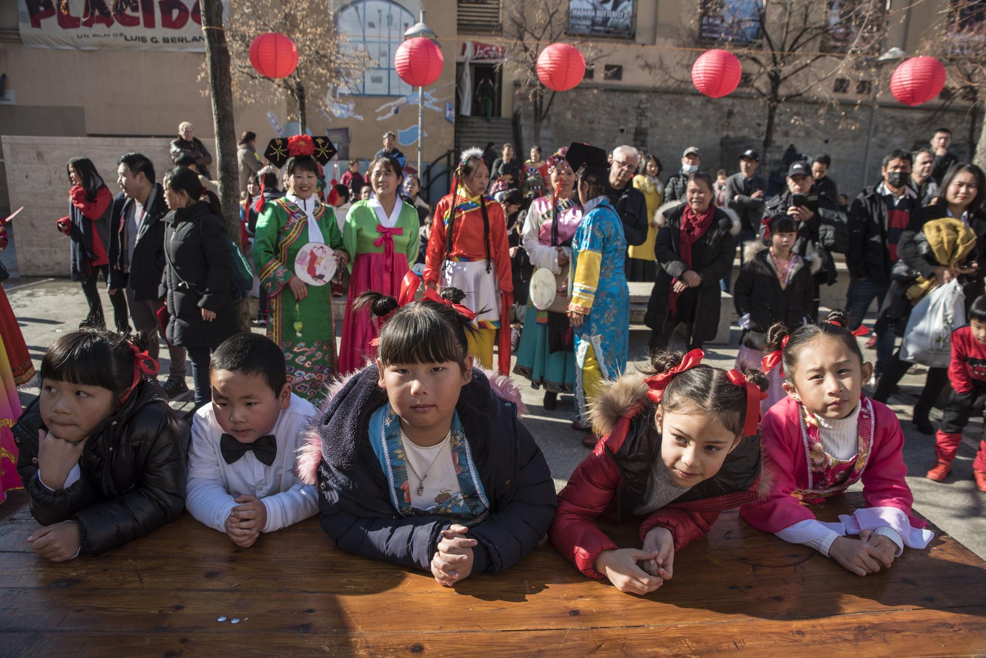 Celebració de l'Any Nou Xinès a la plaça de Sant Domènec de Manresa