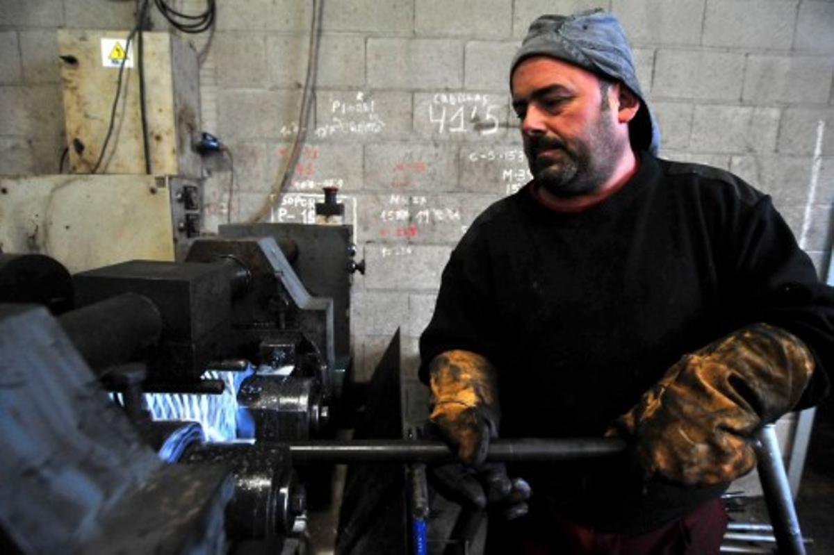 Construcción de una batea en Arousa