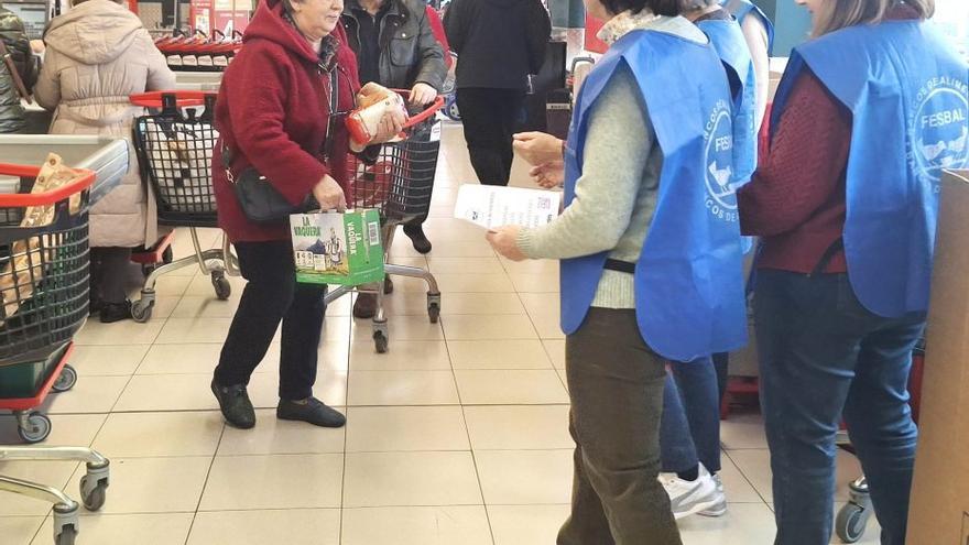 El «Zampakilos Solidario» recoge 5.500 kilos de alimentos