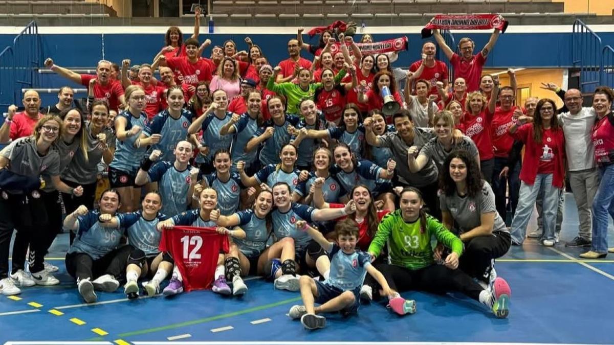 Expedición del equipo juvenil del BM Morvedre en el sector de Sant Joan Despí.