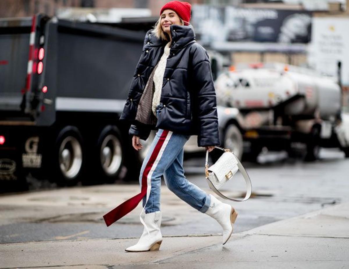 Street Style Nueva York, plumas negro encerado