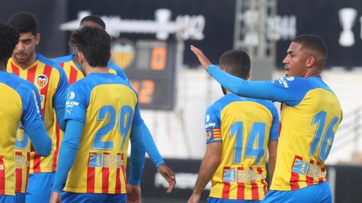 Samuel Lino celebra el primer gol frente al Clermont Foot.