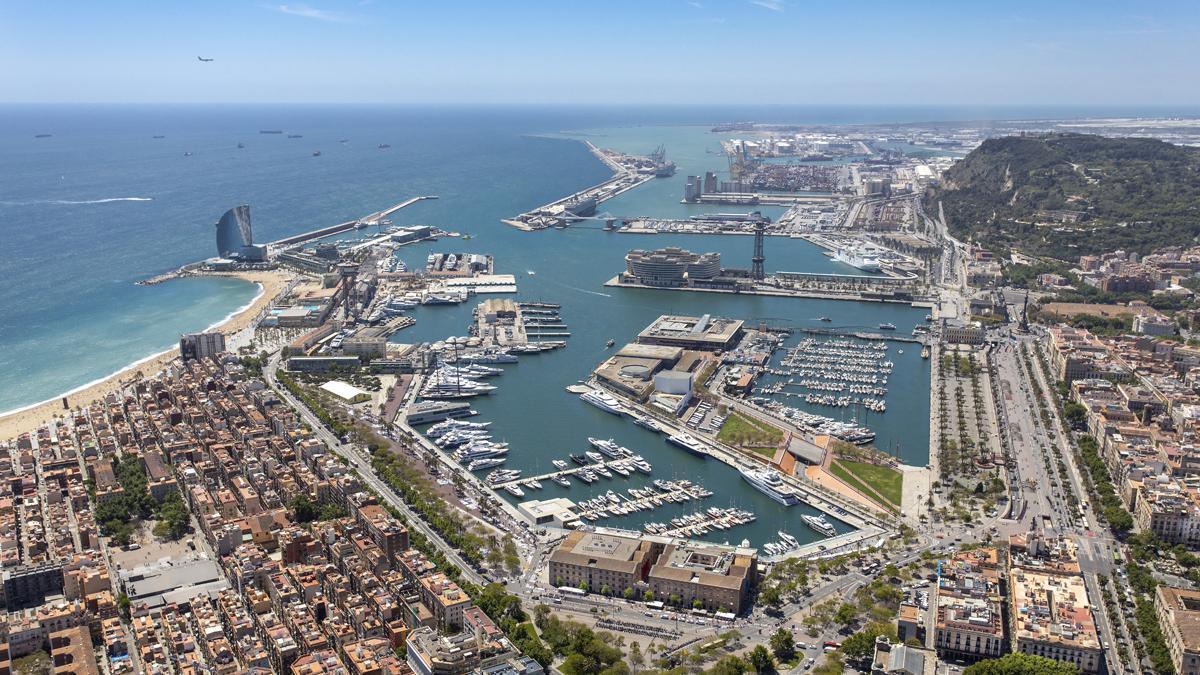 Vista aerea del Puerto de Barcelona