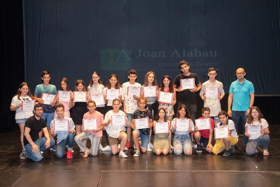 Fin de curso de l'Escola de Teatre Joan Alabau.