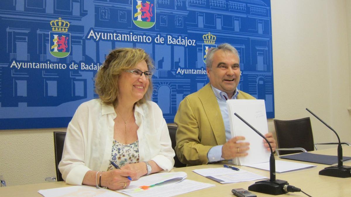 El Ayuntamiento de Badajoz amortizará sus préstamos con 10 millones y presenta un Plan de Impulso dotado con 14