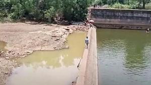 La presa de Kherkatta en Chhattisgarh antes de ser vaciada