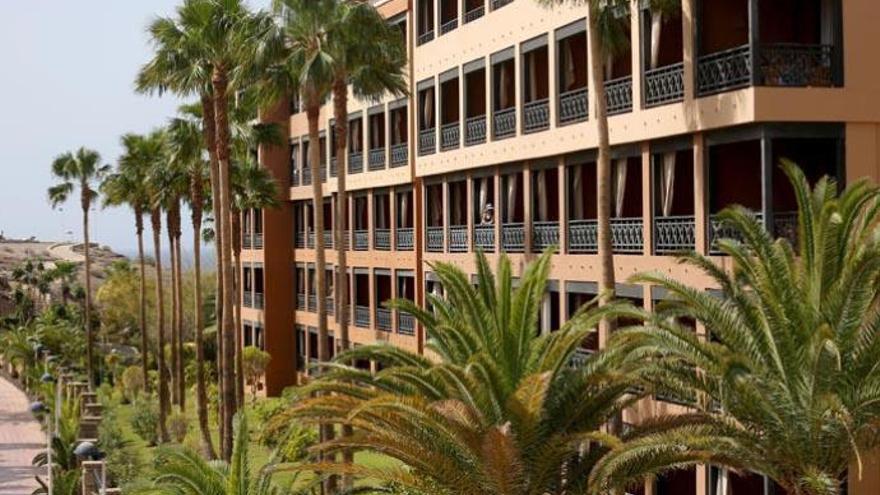 Un Total De 484 Huespedes Han Abandonado El Hotel Aislado En Tenerife Por Coronavirus La Provincia