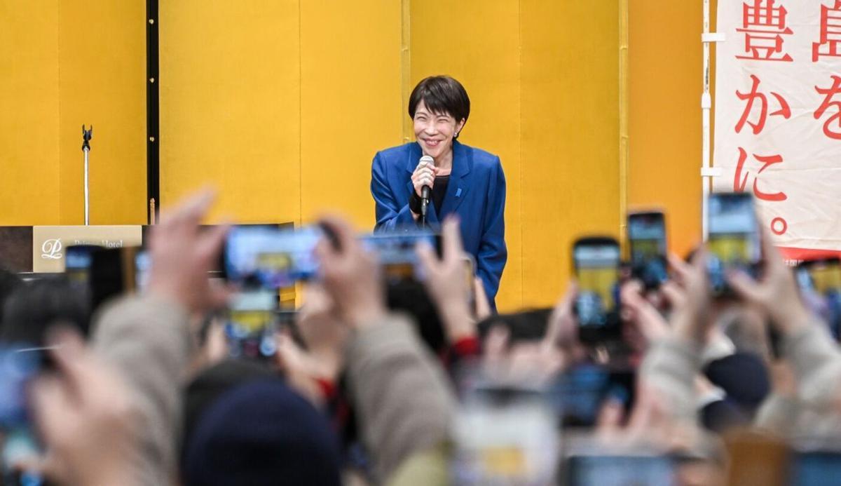 Sanae Takaichi arrasa entre els joves