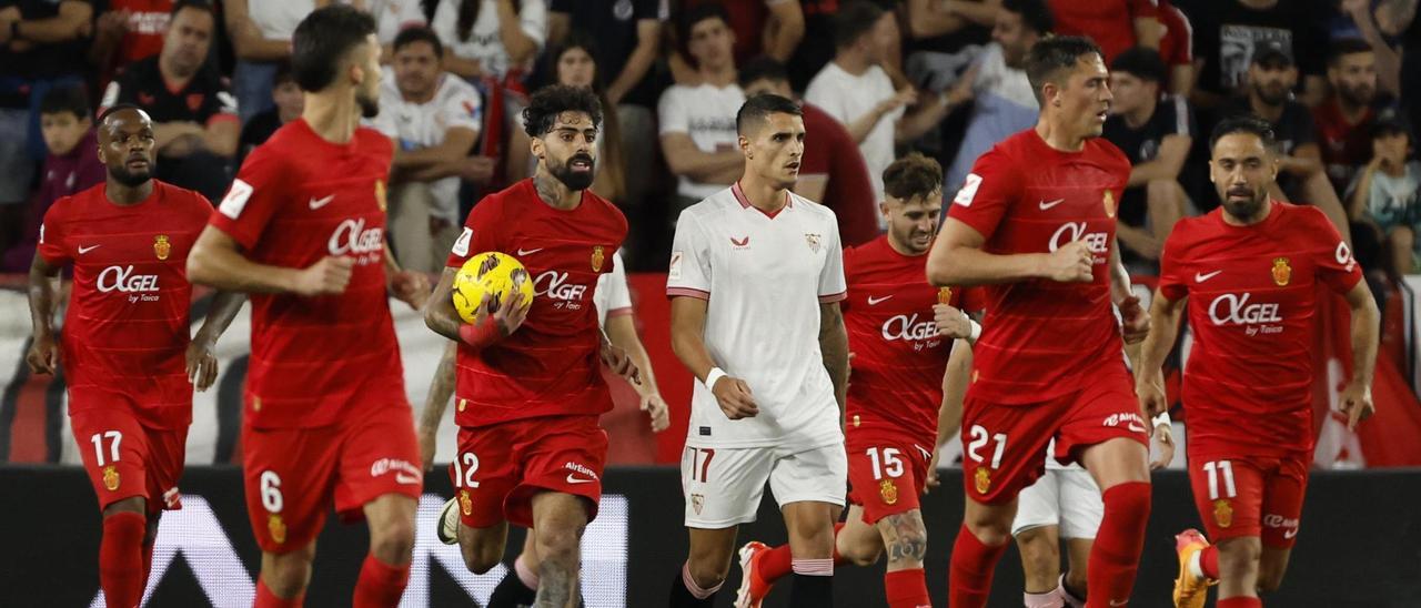 El RCD Mallorca afrontará tres encuentros en Son Moix y otros tres lejos de la isla hasta el final de temporada