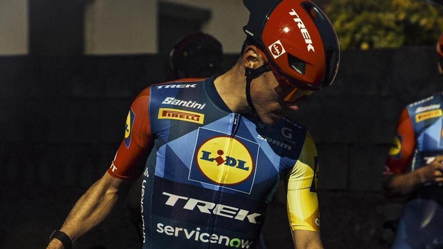 Juan Ayuso no correrà les Clàssiques de les Ardenes per una infecció vírica