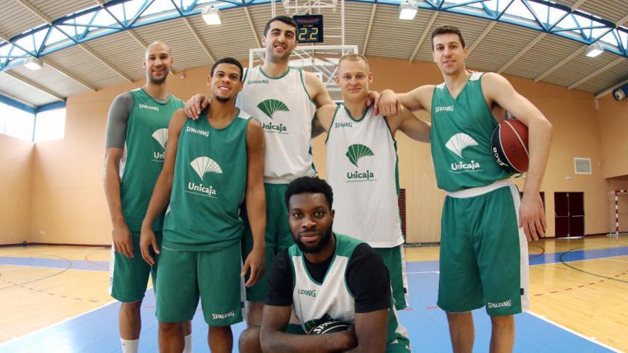 Los nuevos del Unicaja 2017/18: Augustine, McCallum, Shermadini, Salin, Milosavljevic y Soluade.