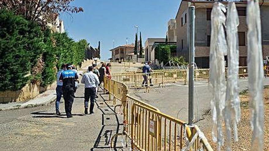 Confluencia de las calles Catalanas y Zafra pavimentadas antes de las elecciones por orden del PP.