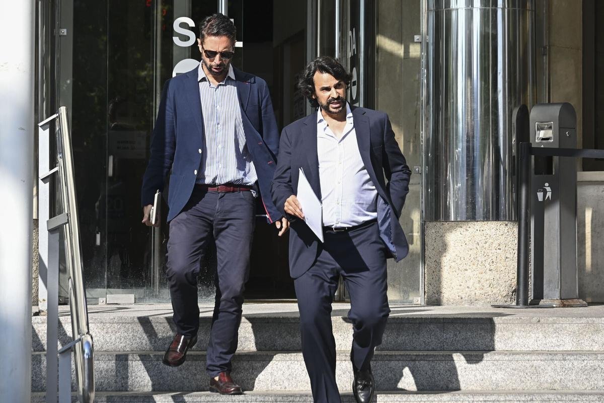 Alberto González Amador, pareja de la presidenta de Madrid, a su salida de los juzgados de Plaza Castilla.