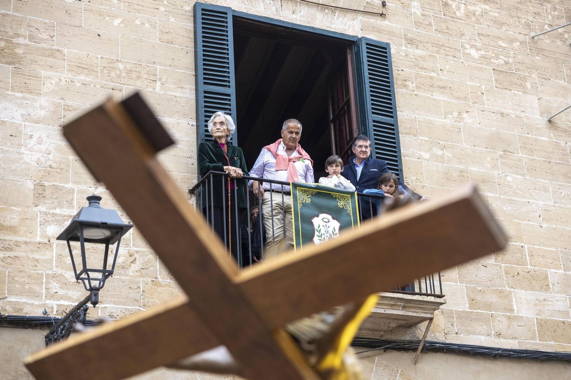 Devoción en el Santo Entierro de Palma: así ha sido el Viernes Santo