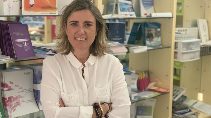 La profesora de Farmacia de la UMH Elsa López, destacada por la Federación Internacional Farmacéutica