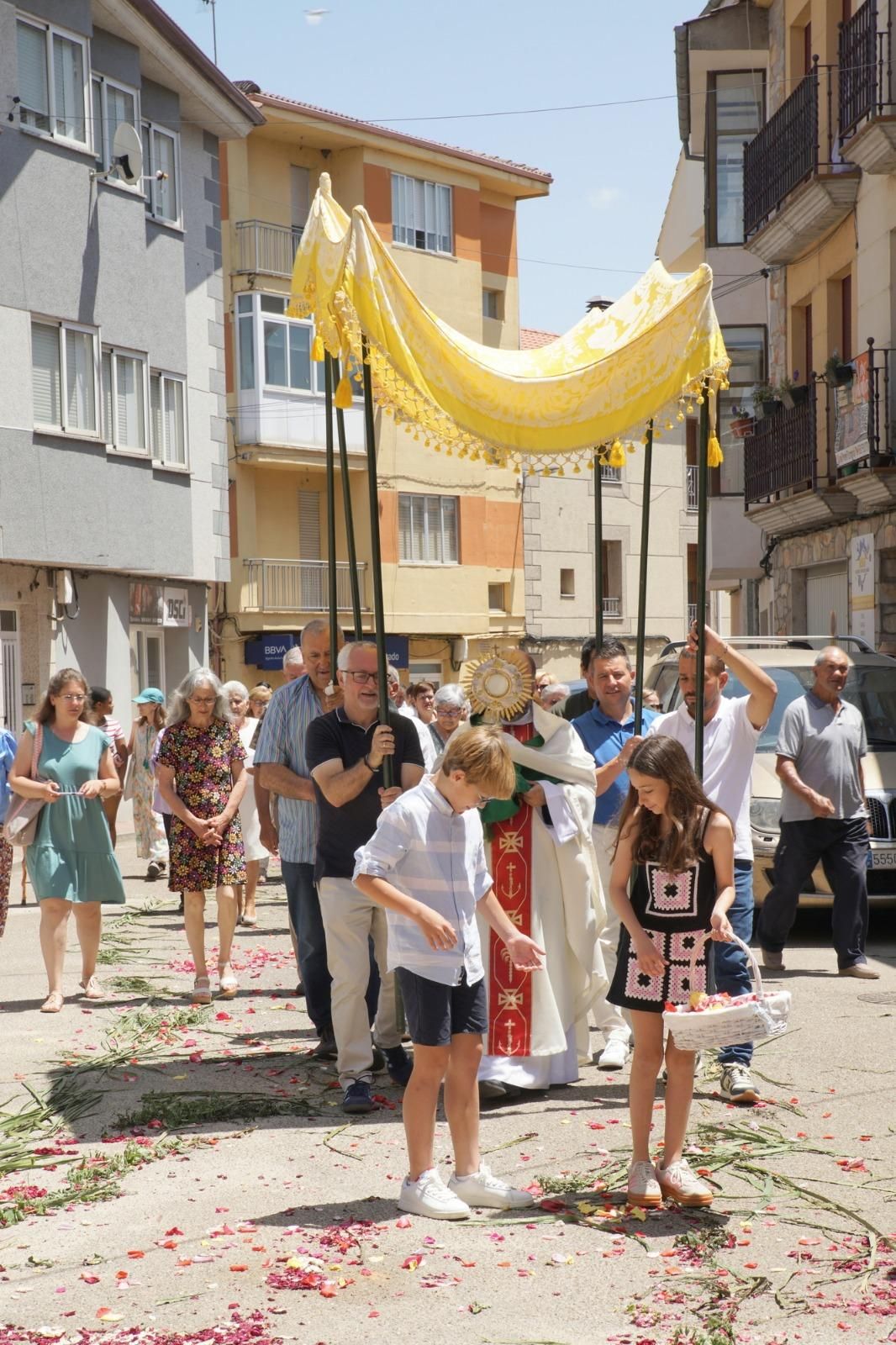 GALERÍA | Corpus en Alcañices y Grisuela, y San Juan en Tábara