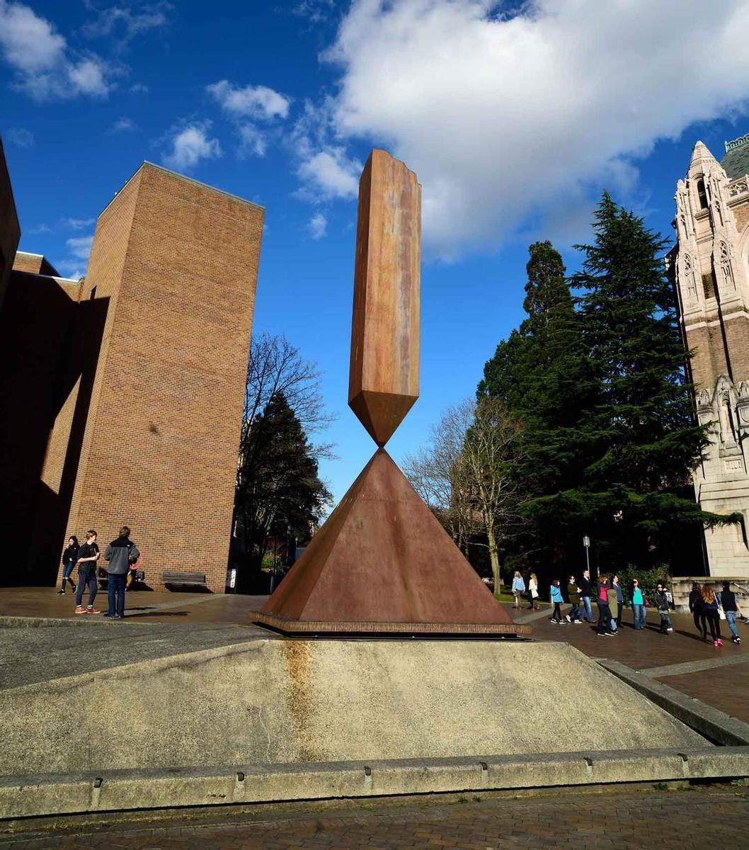 Broken Obelisk, Seattle
