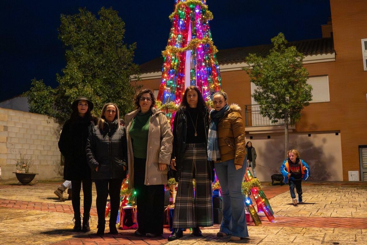 Plantonal de Vera se ilumina por Navidad.