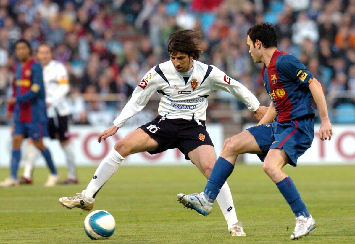 07/04/2007ZARAGOZAPARTIDO DE LIGA DE FUTBOL DE PRIMERA DIVISION: REAL ZARAGOZA - BARCELONA. ALBERT CELADES.FUTBOL. REAL ZARAGOZA.ROGELIO ALLEPUZCAMARA DIGITAL. FUTBOL. REAL ZARAGOZA