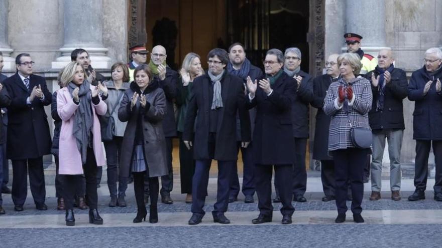 Puigdemont defiende la dignidad de Mas: &quot;Hoy muchos nos sentimos juzgados&quot;