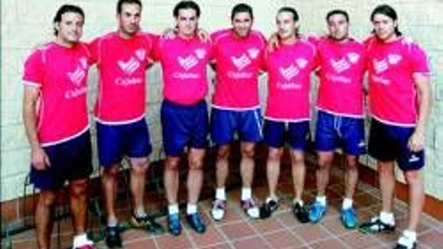 Nueve futbolistas con pasado blanquiverde