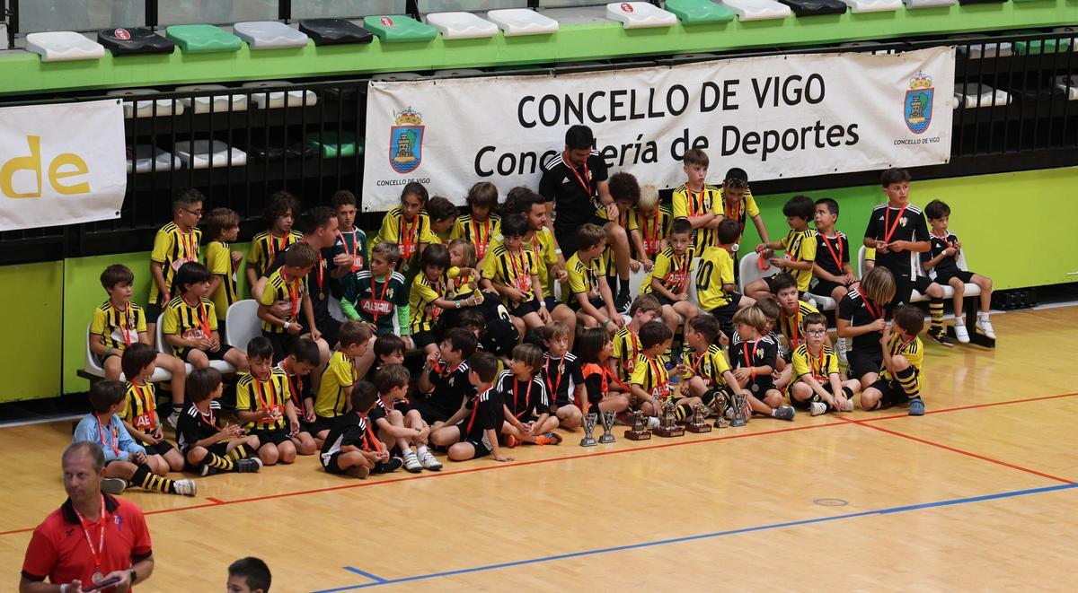 La entrega de medallas de la Vigo Cup, en imágenes
