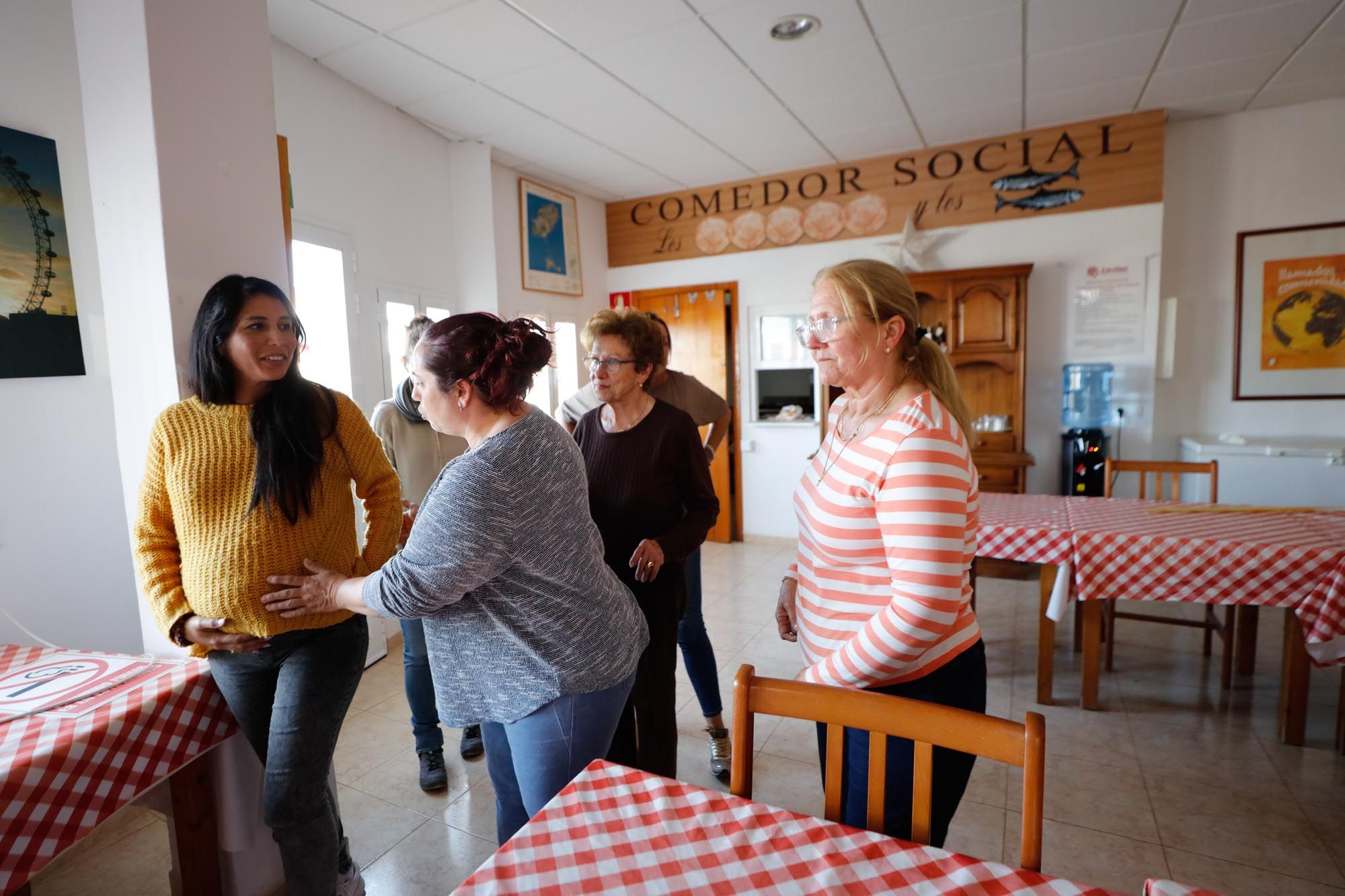 Voluntarios de Caritas en Sant Antoni