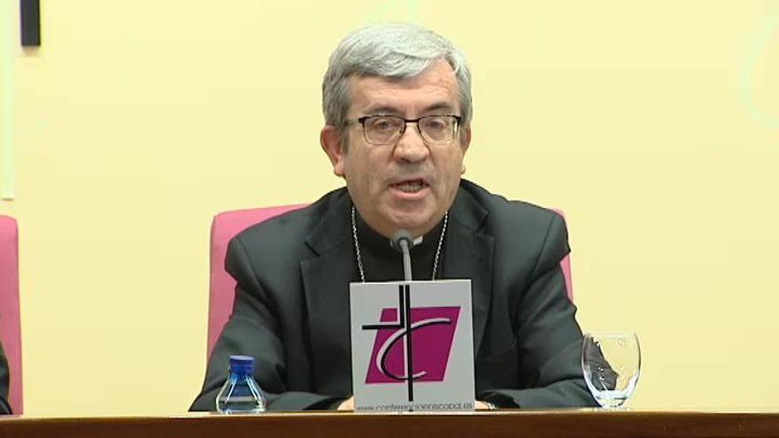 Argüello: "Los sacerdotes deben ser enteramente varones y, por lo tanto, heterosexuales"