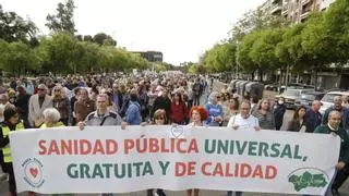 Las Mareas Blancas denuncian en Córdoba la "privatización" de la sanidad: "No podemos permitir cuatro años más de desmantelamiento"